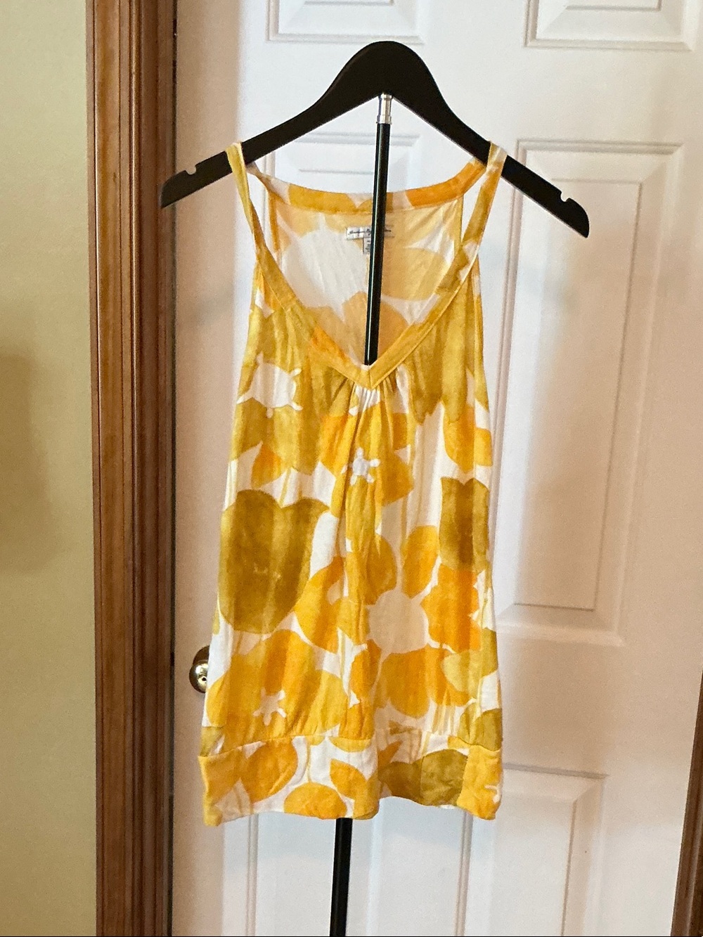 American Eagle By Payless Yellow Floral V-Neck Camisole